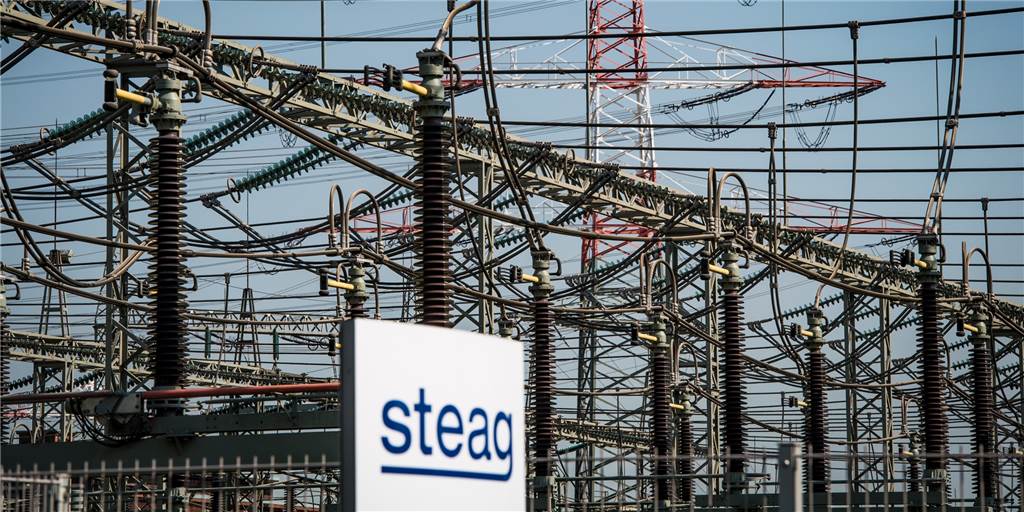 Steag-Krise: Sanierung durch RAG-Stiftung soll DSW 1,2 Millionen kosten Ein Umspannwerk an einem Steag Heizkraftwerk. Der Kohleausstieg hat das Unternehmen in eine schwierige Situation geführt. Den Umstieg auf zukunftsfähige Energieformen soll nun die RAG-Stiftung organisieren.