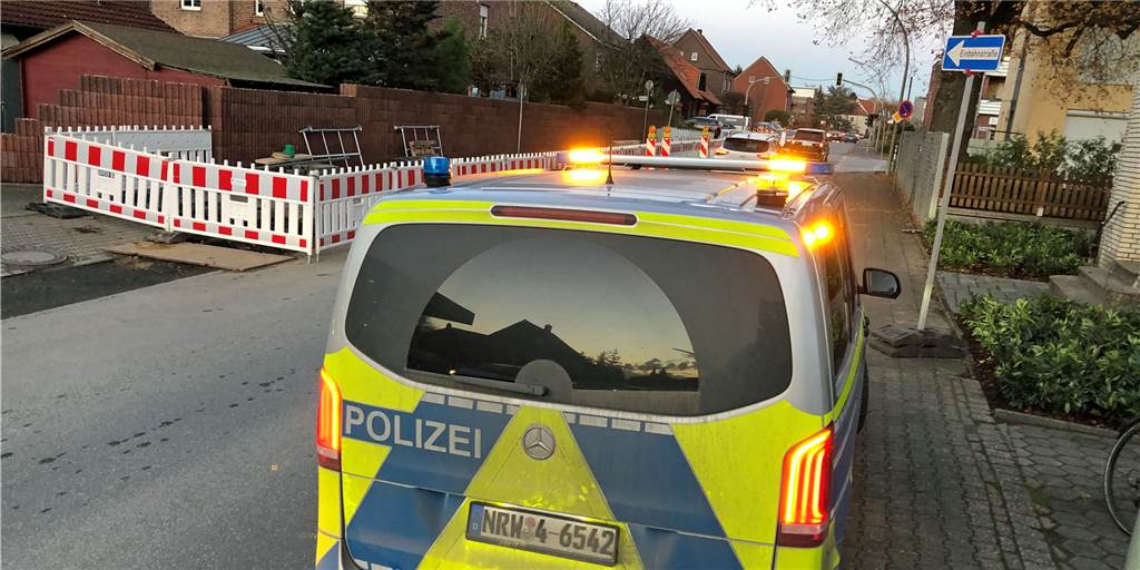 Familienstreit in Werne: Ermittlungen laufen nicht gegen alle Beschuldigten weiter Im November 2020 eskalierte ein Streit zweier verfeindeter Familien in der Wohnsiedlung Horster Straße/Holtkamp in Werne. Die Ermittlungen wegen Bedrohungen und Sachbeschädigung laufen nicht gegen alle Beschuldigten weiter.