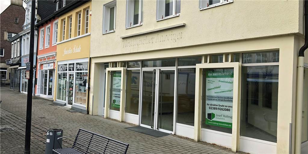 Haus am Werner Marktplatz soll schon bald einen neuen Mieter haben Die Vermietung des zurzeit leer stehenden Gebäudes am Markt 7, vormals ein Medienhaus, steht offenbar unmittelbar bevor.