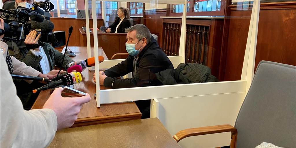 Verurteilter Mörder Ralf H. bleibt vorerst frei - Vater Schalla ist entsetzt Joachim Schalla kurz vor der Urteilsverkündung im Januar im Gerichtssaal.