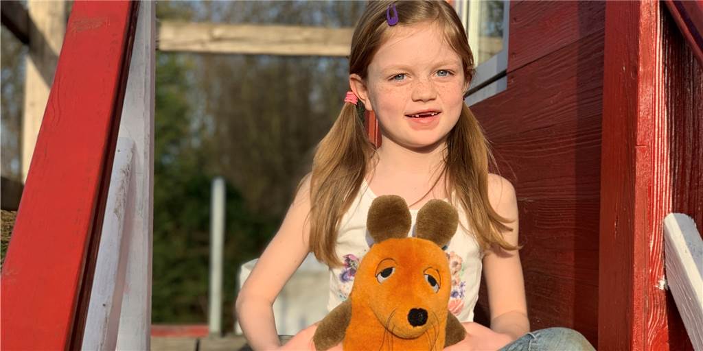Hörspiel einer 7-Jährigen aus Dortmund für Maus-Jubiläum ausgesucht Mit ihrer Geschichte ist die siebenjährige Leni die jüngste Gewinnerin beim Jubiläum der "Sendung mit der Maus".