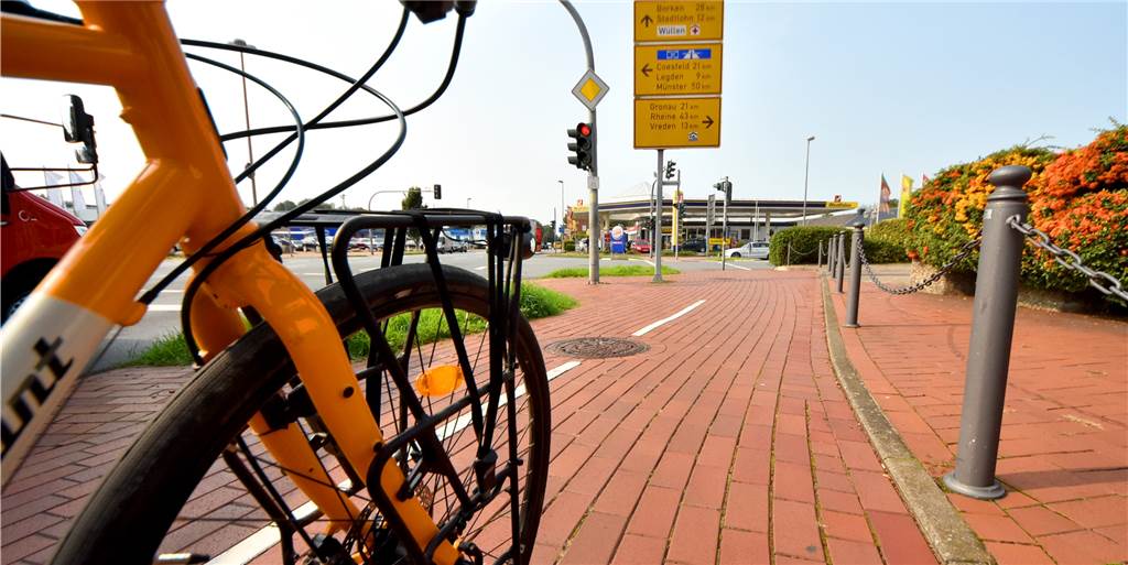 Radverkehrskonzept: Kommt die Grüne Welle für alle Radfahrer? Freie Fahrt für Radfahrer? Die Initiative Fridays for Future hat sich mit einem Antrag an den Ahauser Rat gewandt. Der Radverkehr soll verbessert werden. Politik und Verwaltung wollen sich mit den Fragen befassen, wenn das neue Radverkehrskonzept diskutiert wird.