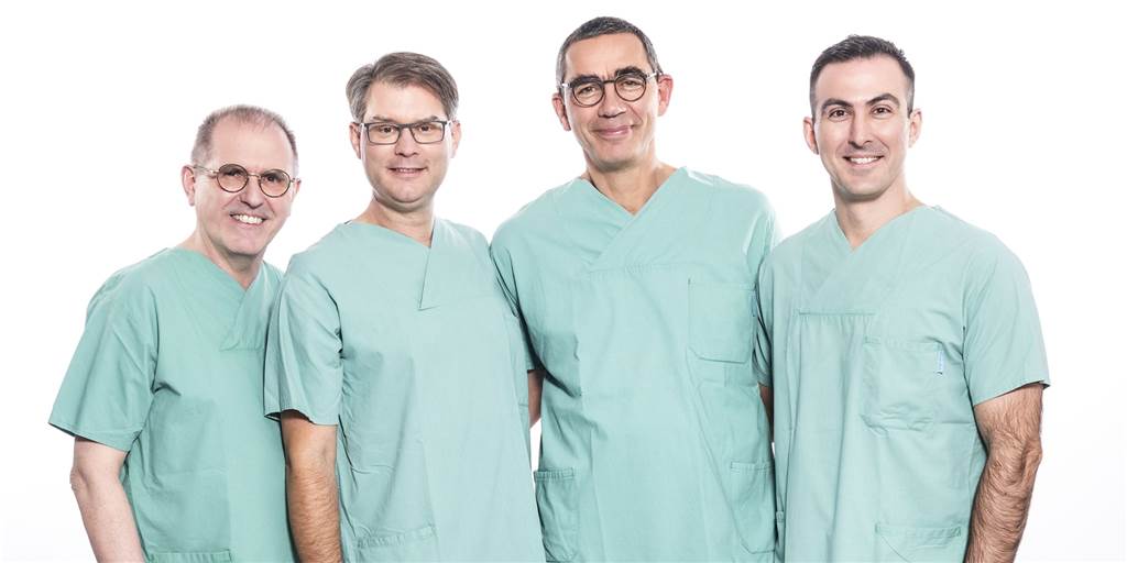 Chirurgie Lünen: Vierter Arzt kommt und bringt bekannte Lüner Praxis mit Die Chirurgie Lünen wird größer: Ab April gehört auch Evangelos Fanarakis (v.r.) zum Team mit Andreas Gies, Dr. Markus Zimmermann und Jerzy Wielowiejski. Das Foto wurde vor der Corona-Pandemie aufgenommen.