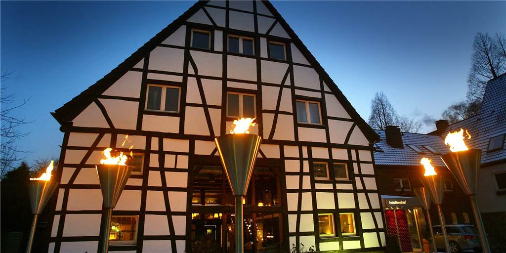 Lennhof-Betreiber ist verzweifelt: „Wir Gastronomen baumeln am Strick“ Der Lennhof in Dortmund: Der verlängerte Lockdown verschärft auch die Sorgen der Gastronomen.