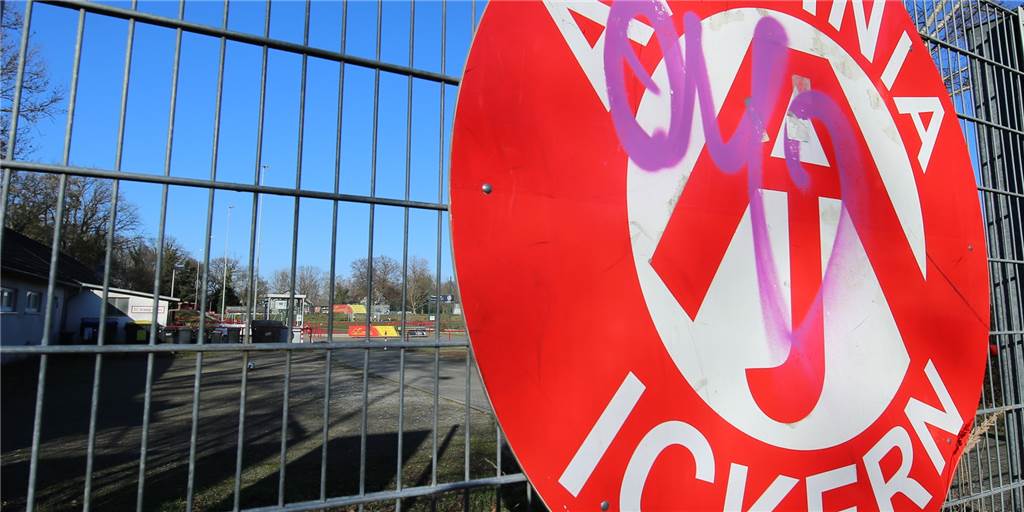 Trotz Lockdown: Auf Sportplätzen sind Hobbykicker zu sehen - und eskalieren in Nachbarstadt Trotz Lockdown: Auf Sportplätzen sind Hobbykicker zu sehen - und eskalieren in Nachbarstadt
