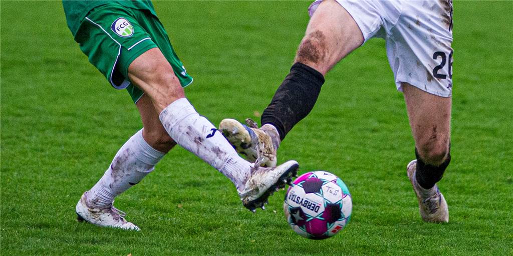 Halterner Trainer: Lockerungen sind „in der Praxis nicht durchdacht“ Schon bald könnte auf Halterns Fußballplätzen wieder um den Ball gekämpft werden, doch Halterns Trainer sind skeptisch.