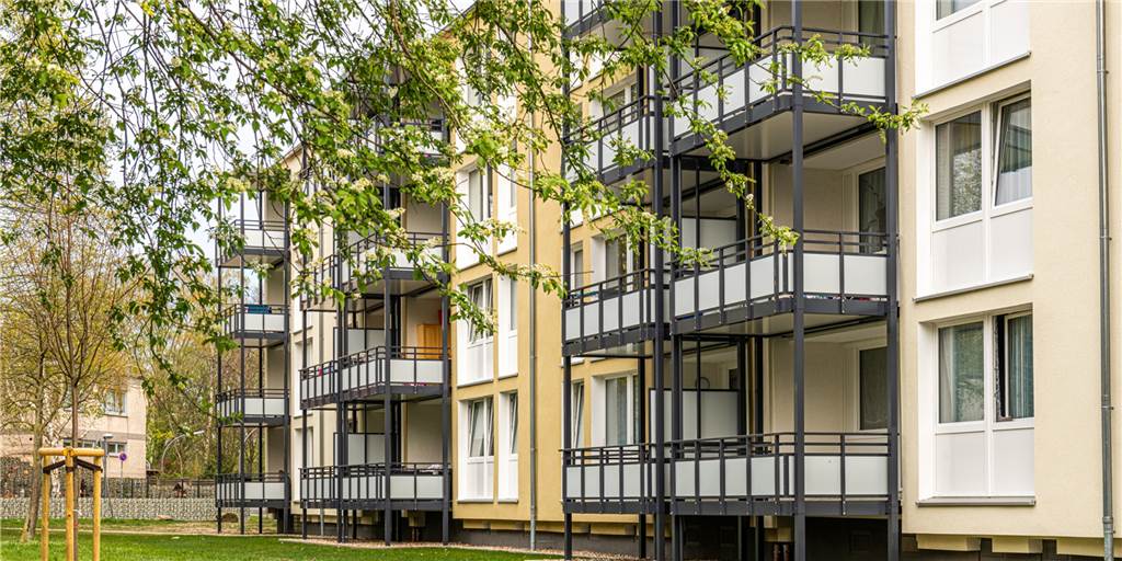 Sanierte Vonovia-Wohnungen werden teilweise bis zu 70 Euro teurer In Deininghausen laufen nach wie vor Modernisierungen der Vonovia-Wohnungen. 378 von 442 Wohnungen sollen am Ende saniert sein.