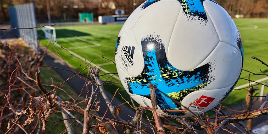 Polizei schreitet gegen Hobbyfußballer in Frohlinde ein