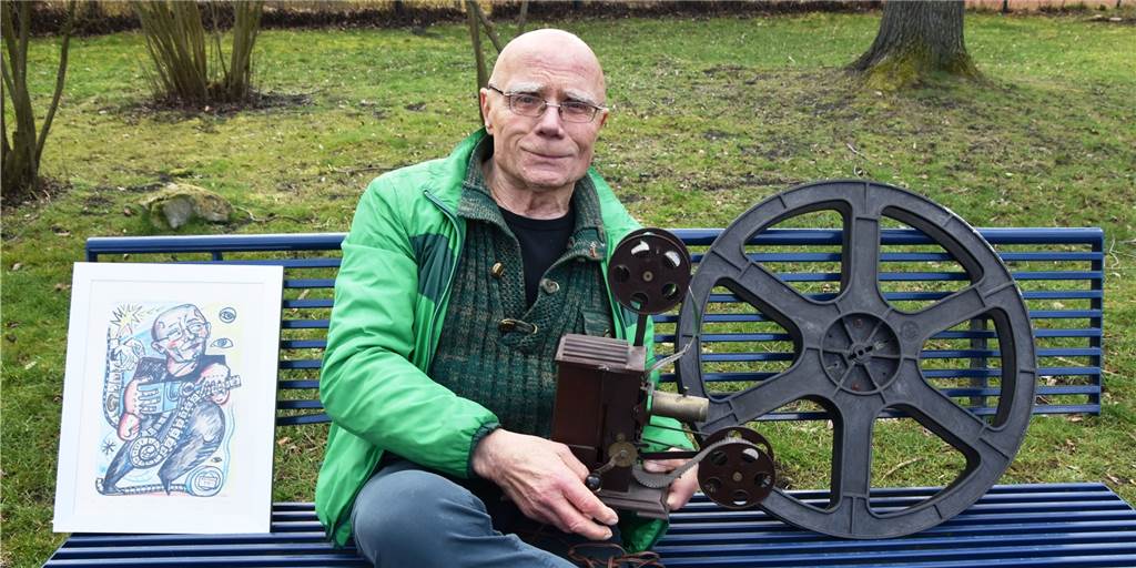 Lünen durch die Linse gesehen: Filmender Chronist Knut Thamm wird 80 Knut Thamm mit Erinnerungsstücken an das analoge Zeitalter: „Die Qualität des Analogen darf bei aller Digitalisierung nicht verloren gehen."