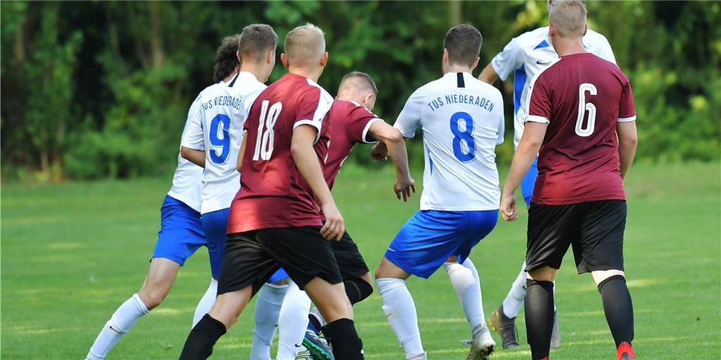 TuS Niederaden holt Neuzugang und bedient sich wieder bei einem Lüner Konkurrenten Der TuS Niederaden hat nun schon den vierten Spieler verpflichtet, der zuletzt bei einem anderen Lüner Verein aktiv war.