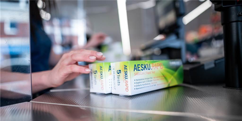 Drogerie, Apotheke oder Arzt? Die Suche nach Schnelltests in Haltern Corona-Selbsttests sind in Haltern noch Mangelware.