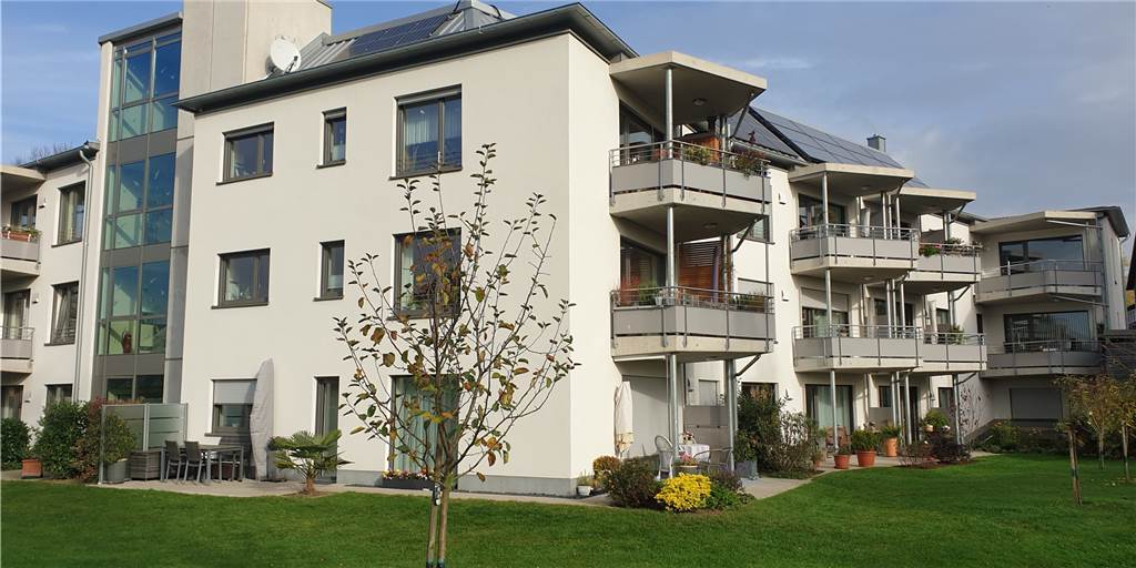 Genossenschaftsprojekt Lina in Haltern: Toleranz ist unverzichtbar Der Wulfener Architekt Hans-Georg Schmidt-Domogalla hat das Genossenschaftsprojekt LiNa entworfen. Das energetisch gut durchdachte Passivhaus kostete 3,1 Millionen und finanzierte sich durch Genossenschaftsanteile, öffentliche Mittel und Bankdarlehen.