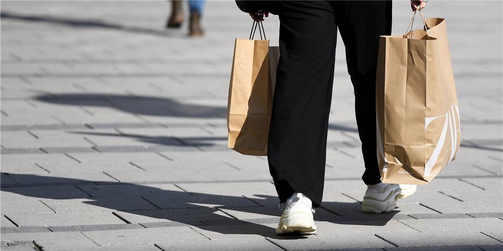 Einkaufen ohne Termin: Daran scheiden sich die Geister im Münsterland Unterschiedliche Entscheidungen bei ähnlichen Werten: Im Kreis Coesfeld können die Menschen wieder fast ohne Einschränkungen shoppen gehen, anders als in Münster und Bottrop.