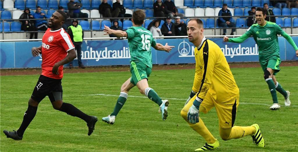 Nach Co-Trainer Bartel verliert der Holzwickeder SC auch seinen torgefährlichen Stürmer Nach Co-Trainer Bartel verliert der Holzwickeder SC auch seinen torgefährlichen Stürmer