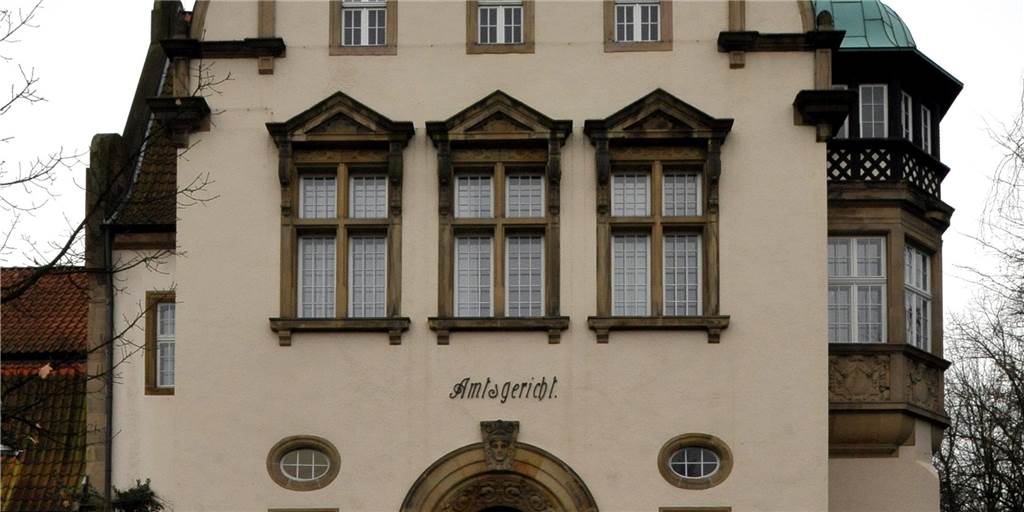 Lünerin soll aus Rache intimste Privatsphäre ihres Freundes verletzt haben Vor dem Amtsgericht Lünen musste sich eine Lünerin unter anderem wegen Diebstahls verantworten.