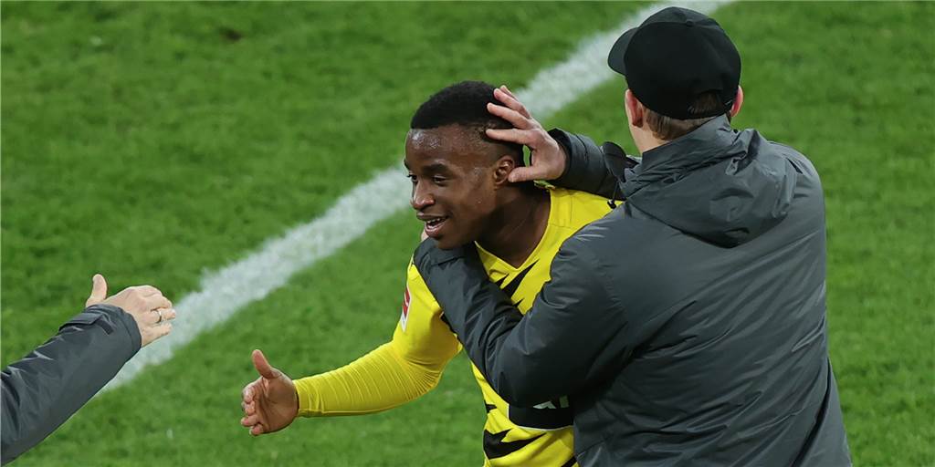 Der Nächste, bitte! BVB-Youngster Youssoufa Moukoko jagt weiter Rekorde Der Nächste, bitte! BVB-Youngster Youssoufa Moukoko jagt weiter Rekorde