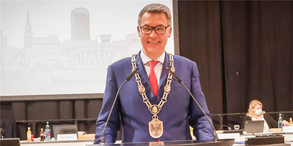 Nach „Schulboykott“: Medien-Hype um Dortmunds Oberbürgermeister Der Dortmunder „Schulboykott“ ruft bundesweit Reaktionen hervor: OB Thomas Westphal gewinnt überregionale Medienpräsenz.