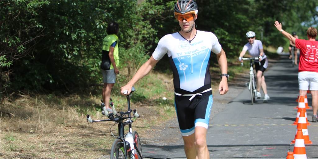 Werner Triathleten müssen weiter um Saison bangen - und suchen neue Challenges Werner Triathleten müssen weiter um Saison bangen - und suchen neue Challenges