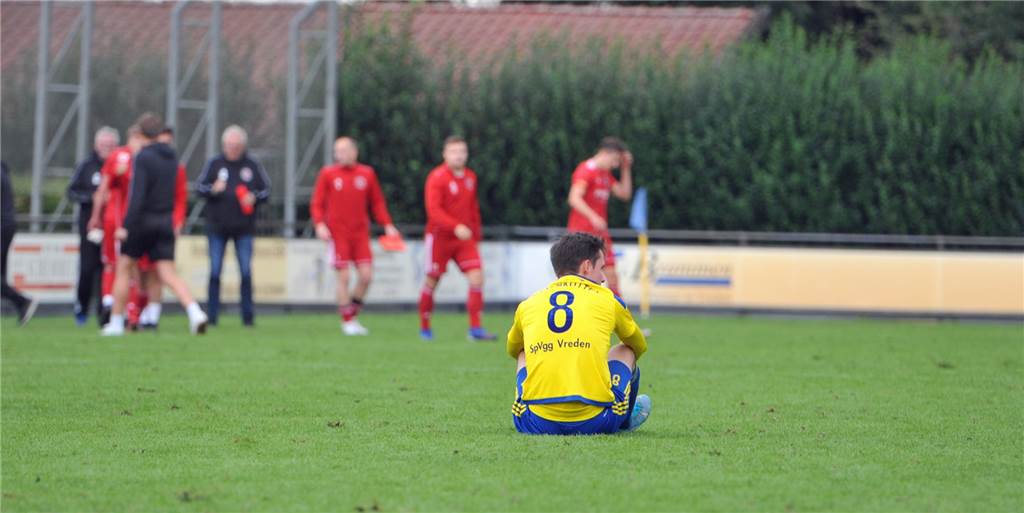 Inzidenz im Kreis Borken über 100 – Zuversicht bei Fußball-Chef schwindet Die Hoffnung, dass die Amateurfußballer bald auf den Platz zurück dürfen, wird von den aktuellen Corona-Zahlen im Kreis Borken etwas gedrückt.