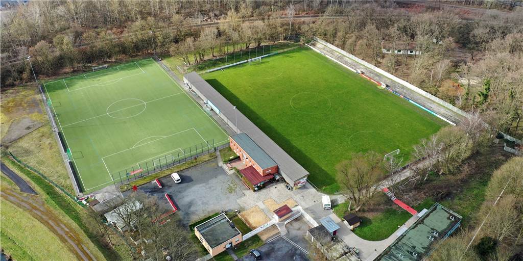 Lüner SV stellt neue Mannschaft vor – Verein feilt noch am Spielerkader Auch in der Kampfbahn Schwansbell haben die ersten Jugendmannschaften zuletzt schon wieder trainiert.