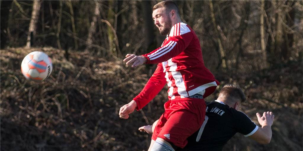 Winkelbeiners Weg zurück auf den Platz: „Ich habe jedes Mal Muskelkater“ Flaesheims Björn Winkelbeiner musste in seiner noch jungen Karriere den ein oder anderen Rückschlag verkraften.