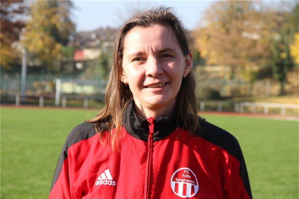 Fußballtraining vor dem Aus: „Nach Spanien dürfen die Leute fliegen - aber die Kinder nicht kicken“ Fußballtraining vor dem Aus: „Nach Spanien dürfen die Leute fliegen - aber die Kinder nicht kicken“