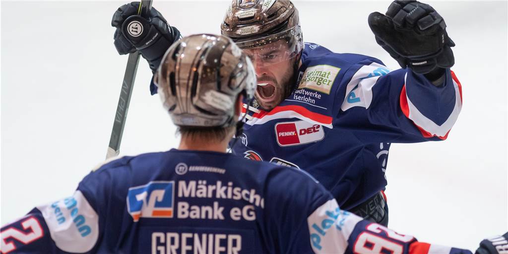Nur die Fans fehlen bei der Gala der Iserlohn Roosters gegen Red Bull München Nur die Fans fehlen bei der Gala der Iserlohn Roosters gegen Red Bull München