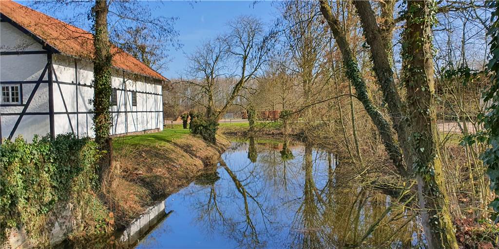 Wanderweg A1 in Herbern: An manchen Stellen gut aufpassen Wunderschöne Landschaften und Sehenswürdigkeiten machen den A1 zu einem besonderen Erlebnis.