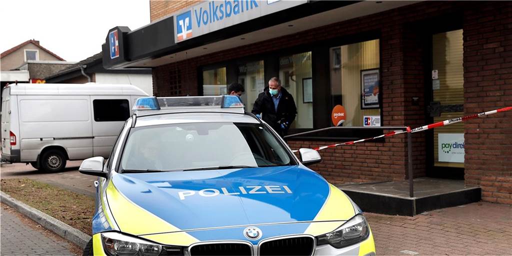 Banküberfall in Flaesheim: Nach vier Jahren soll es zum Prozess kommen Im Februar 2017 gab es einen Überfall an der Volksbank in Flaesheim. Der Fall wird offenbar noch in diesem Jahr vor dem Landericht Essen verhandelt.