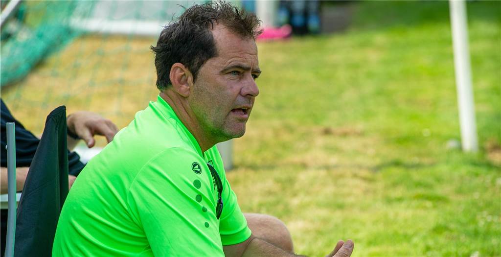 Thomas Joachim über eine Verpflichtung am Gartenzaun und seine Traineridole Bossendorfs Coach Thomas Joachim spricht über seine Trainerlaufbahn und seine Idole.