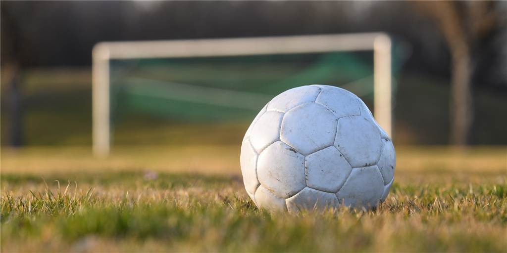 Folge des Lockdowns: Verlorenes Jahr ist eine Katastrophe für den Jugendfußball Der Stillstand auf den Fußballplätzen der Region hat schwerwiegende Auswirkungen auf die Nachwuchsentwicklung.