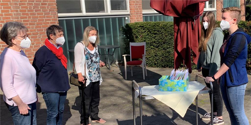 Schüler-Post zum Osterfest rührt Senioren im Altenzentrum zu Tränen Schüler-Post zum Osterfest rührt Senioren im Altenzentrum zu Tränen