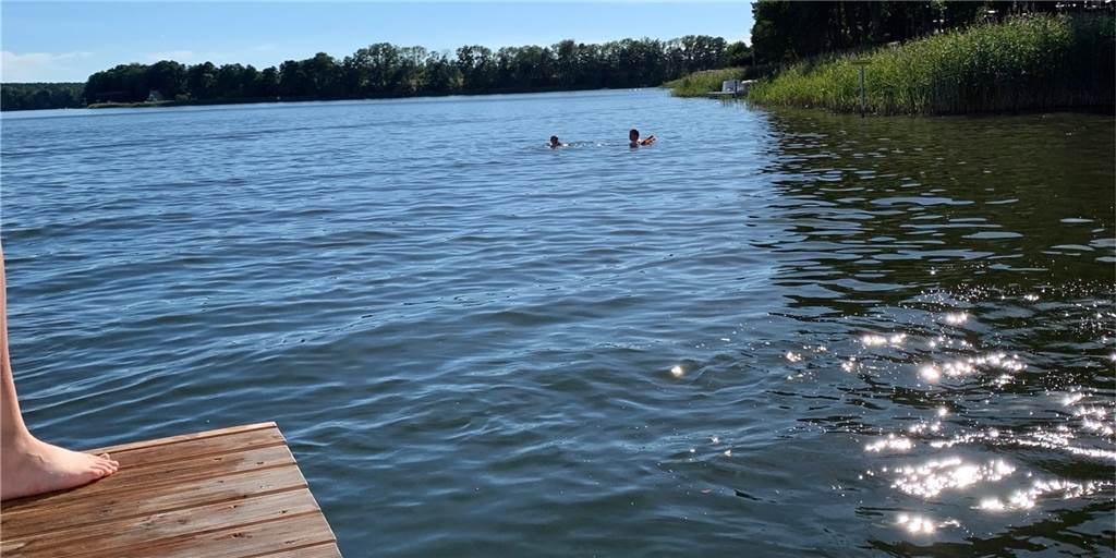 Wegen Corona: Camp Canow für Jugendliche und Familien statt Kroatien Inmitten der Mecklenburger Seenplatte können jetzt auch Familien ihren Sommerurlaub im Camp Canow verbringen.