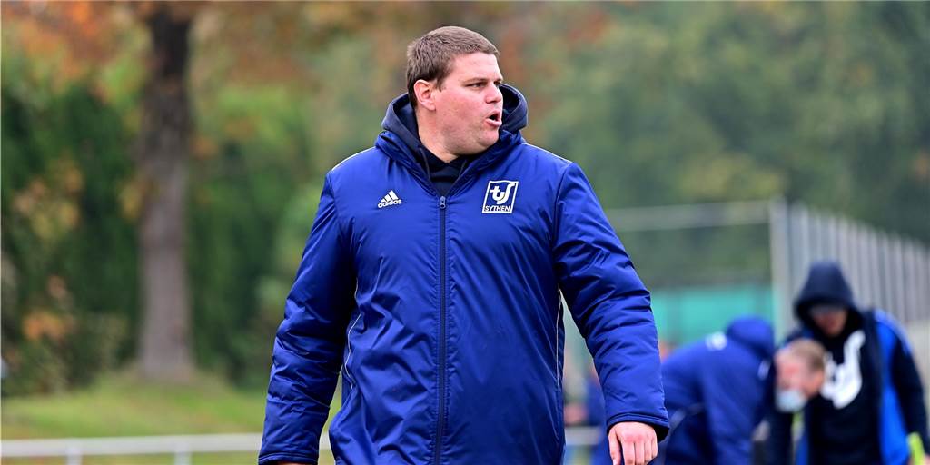 Nächster Neuzugang für Sythen: Jung, flexibel einsetzbar und aus Haltern Freut sich über die zweite Verstärkung für den TuS Sythen: Trainer Dennis Schulz.