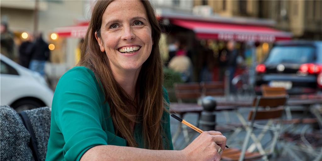 Eva Mesken aus Stadtlohn erobert mit Wichtelwelten die Kinderzimmer Die Kinderbuchautorin Eva Dax alias Eva-Maria Mesken aus Stadtlohn in ihrer Wahlheimat Köln.