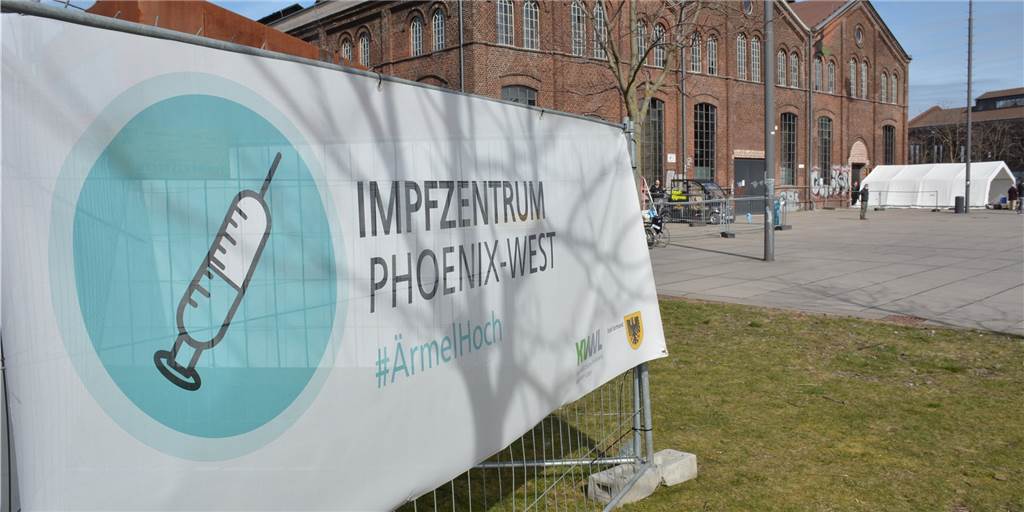 Nach Termin-Ansturm: Hunderte Dortmunder über 60 am ersten Tag geimpft Nach Termin-Ansturm: Hunderte Dortmunder über 60 am ersten Tag geimpft