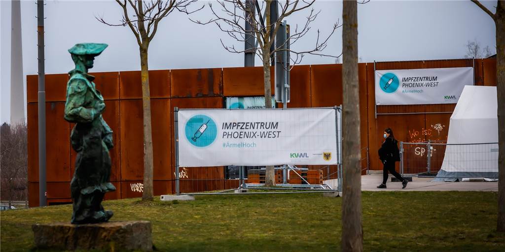 Das Dortmunder Impfzentrum ist in der „Warsteiner Music Hall“ auf Phoenix-West untergebracht.