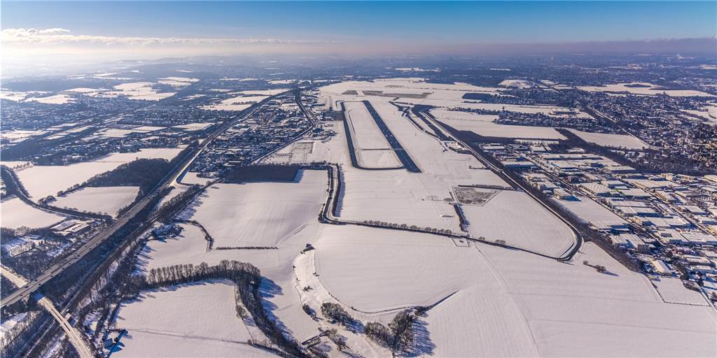Ruhe herrscht am Flughafen Dortmund eher auf der Landebahn Fast idyllisch wirkt der Flughafen in Dortmund, solange keine Starts und Landungen die Stille stören. Die Zeitfenster mit relativer Ruhe sind derzeit größer als gewohnt im Westen Unnas, weil die Flugbewegungen abgenommen haben.