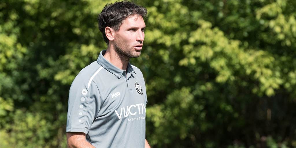 TuS-Trainer Amendt über seine Verlängerung, Ziele und eine Veränderung Sebastian Amendt wird das Team B des TuS Haltern am See auch in der kommenden Saison trainieren.