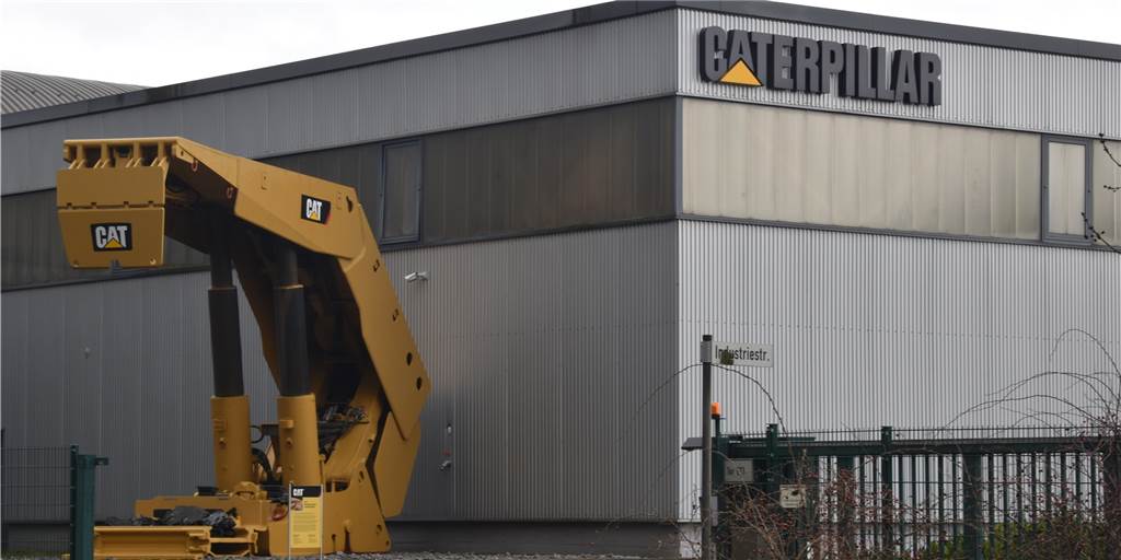 Caterpillar in Lünen: Verhandlungen über Sterbekasse ruhen vorerst Das Archivbild zeigt den Eingangsbereich zum Caterpillarwerk in Lünen-Wethmar. Das Werk wird Ende des Jahres geschlossen.