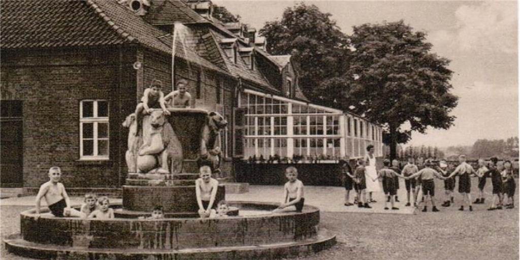 Da wo früher die sogenannte Kinderbewahrschule war, ist heute das Nordkirchener Bürgerhaus.