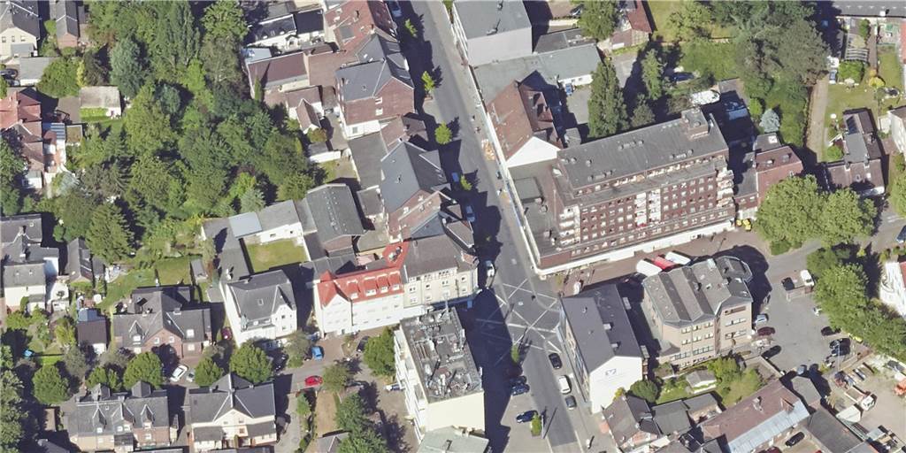 Großer Corona-Ausbruch in Habinghorster Hochhaus Der Gebäudekomplex an der Langen Straße steht nun komplett unter Quarantäne. 18 Coronafälle sind dort bisher durch PCR-Tests bestätigt.
