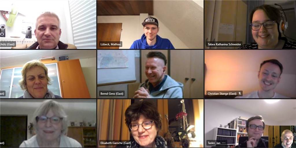 Video-Gottesdienste: Kirchen in Haltern profitieren von neuen Formaten Die katholische Sixtus-Gemeinde veranstaltet wöchentlich das "OpenWord-Format" - eines von vielen digitalen Angeboten in Corona-Zeiten.