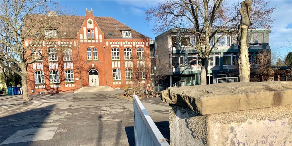 Dortmunder Grundschule muss sich Corona-Tests von der Nachbarschule leihen Dortmunder Grundschule muss sich Corona-Tests von der Nachbarschule leihen