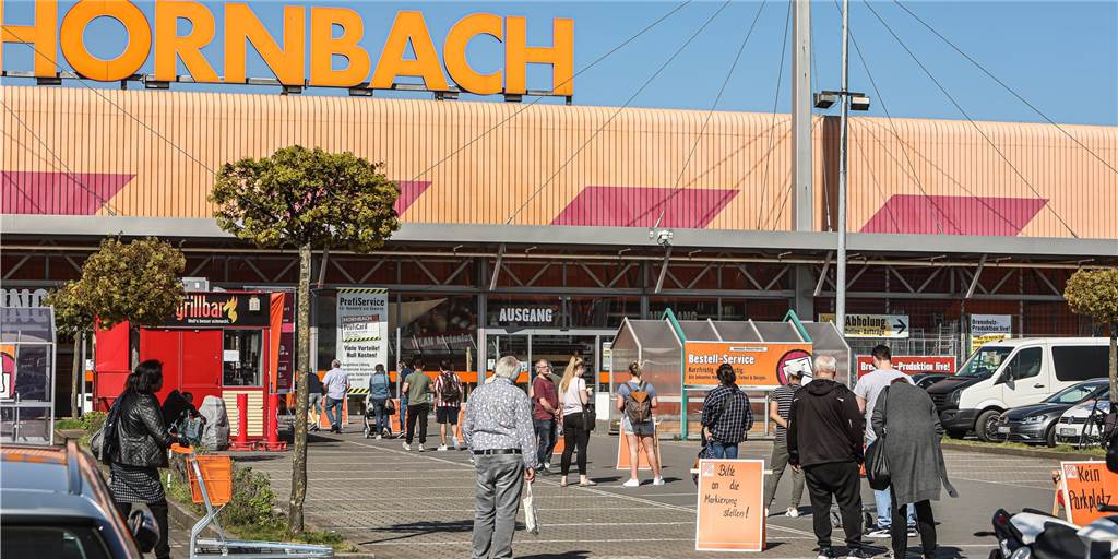 Einkaufen ohne Test - Ordnungsamt reagierte erst spät Bei Hornbach an der Borsigstraße war zeitweise das Einkaufen auch ohne Vorlage eines negativen Coronatests möglich.