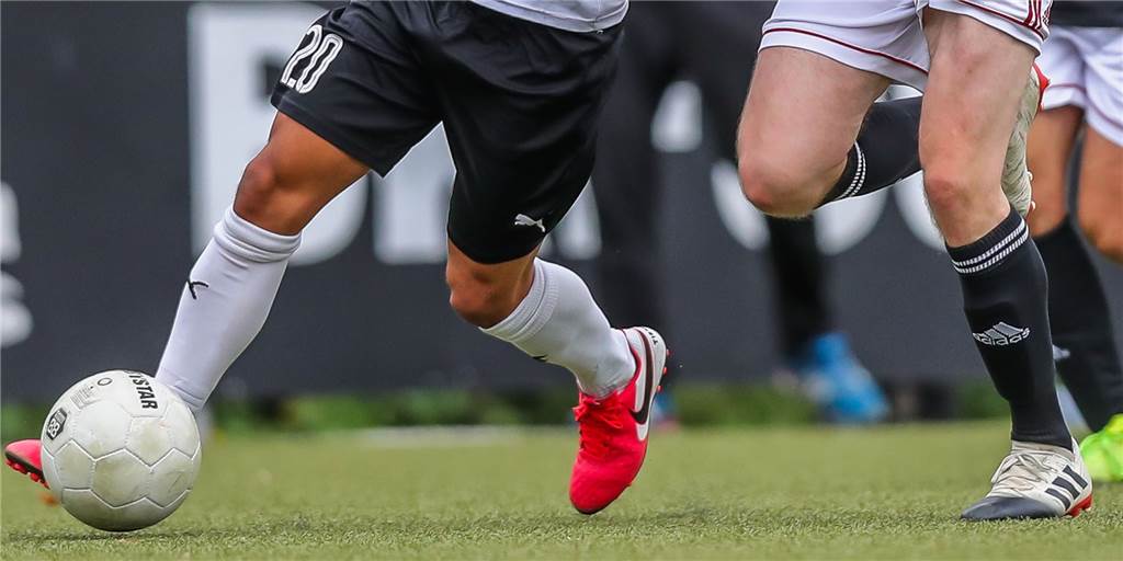 Trainer eines Dortmunder Bezirksligisten verlängert – und verkündet mehrere Neue Der Trainer eines Fußball-Bezirksligisten in Dortmund bleibt an Bord - er verkündet mehrere Neue.
