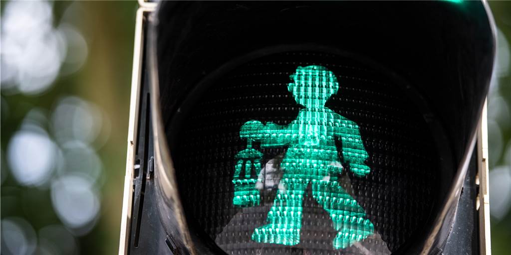 Mehrere Ampeln mit Bergmann-Symbolen für Dortmunder Norden geplant So sehen die beliebten Bergmannampeln aus, die nun auch im Stadtbezirk Scharnhorst zum Einsatz kommen