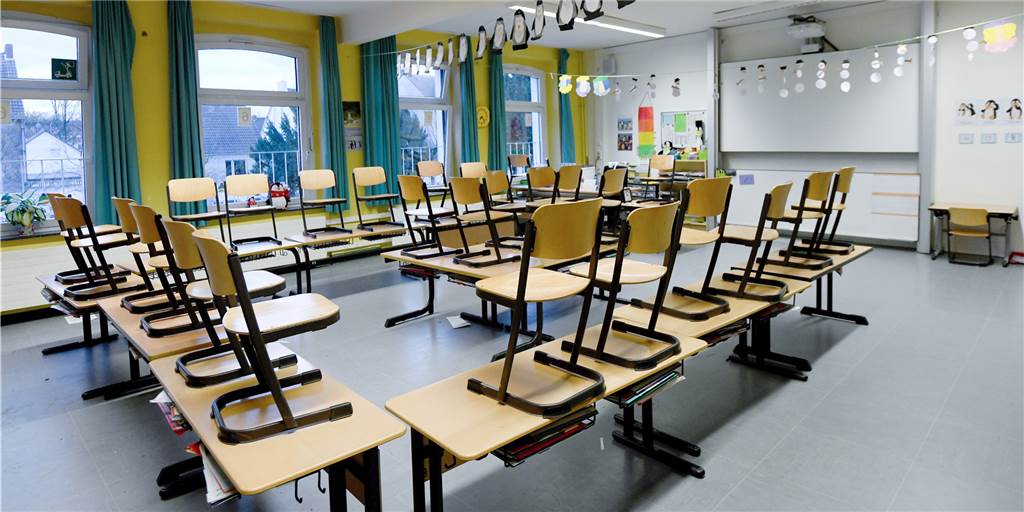 Schulschließung bei Inzidenz 200: Dortmund hat die Grenze schon im Blick Wenn die Inzidenz einer kreisfreien Stadt über 200 liegt, soll der Unterricht nur auf Distanz erfolgen.