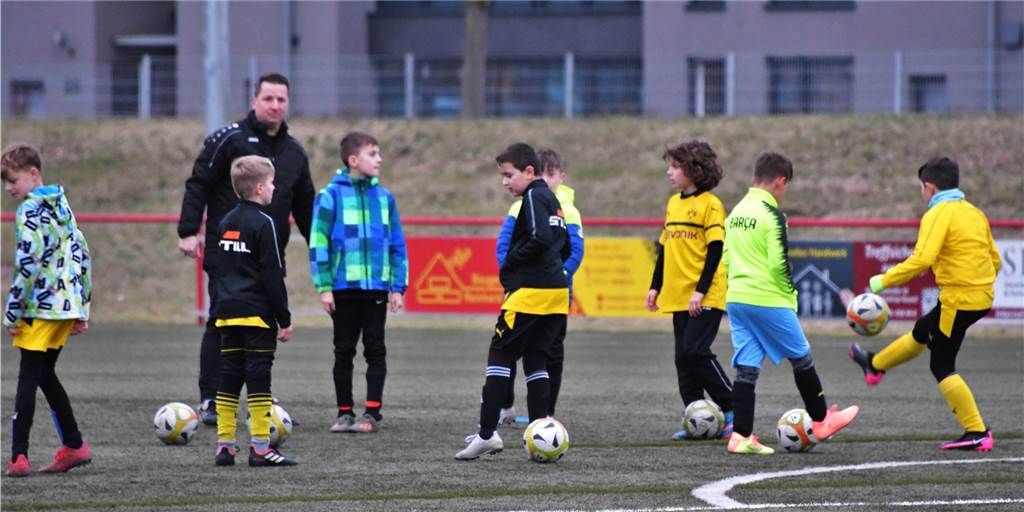 Corona-Rekord-Inzidenz - Stadt Castrop-Rauxel lässt Sportplätze dennoch geöffnet Corona-Rekord-Inzidenz - Stadt Castrop-Rauxel lässt Sportplätze dennoch geöffnet
