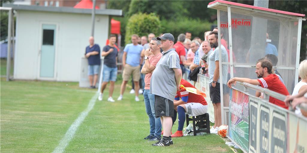 1. FCO kurz vor dem Ziel: Oldenburg bekommt neuen Hauptplatz Beim FC Oldenburg freut sich nicht nur das aktuelle Trainerduo Francisco Fraca und Guido Meyer auf den neuen Hauptplatz. (Foto vor Corona)